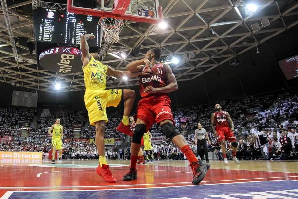 更是为冲击 更是为冲击